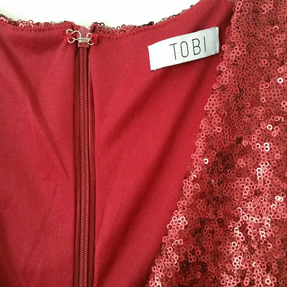 Tobi Burgundy Deep V Sequin Dress - Picture 3 of 7
